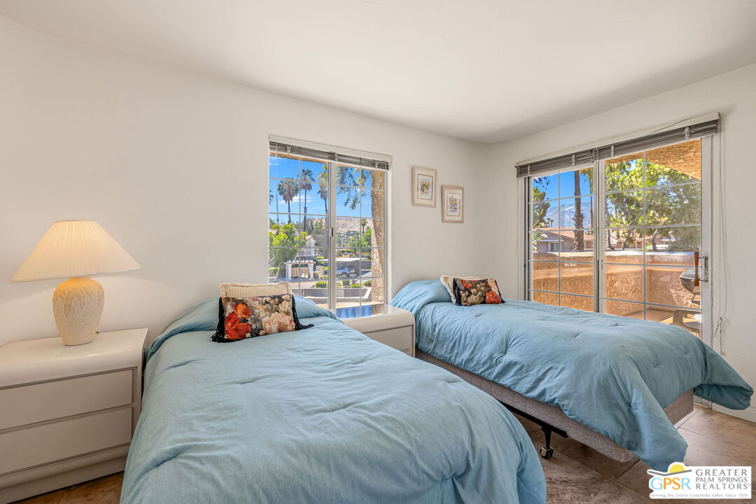 2700 E Mesquite Ave Unit: E26