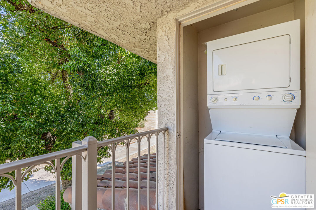 2700 E Mesquite Ave Unit: E26