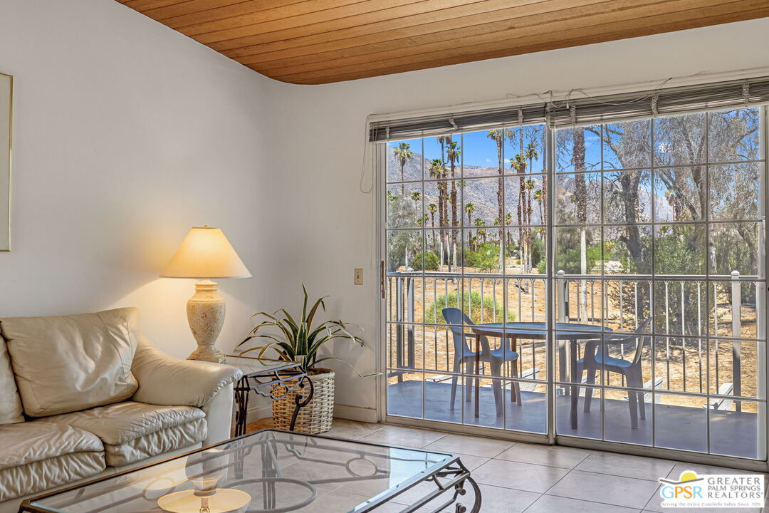 2700 E Mesquite Ave Unit: E26