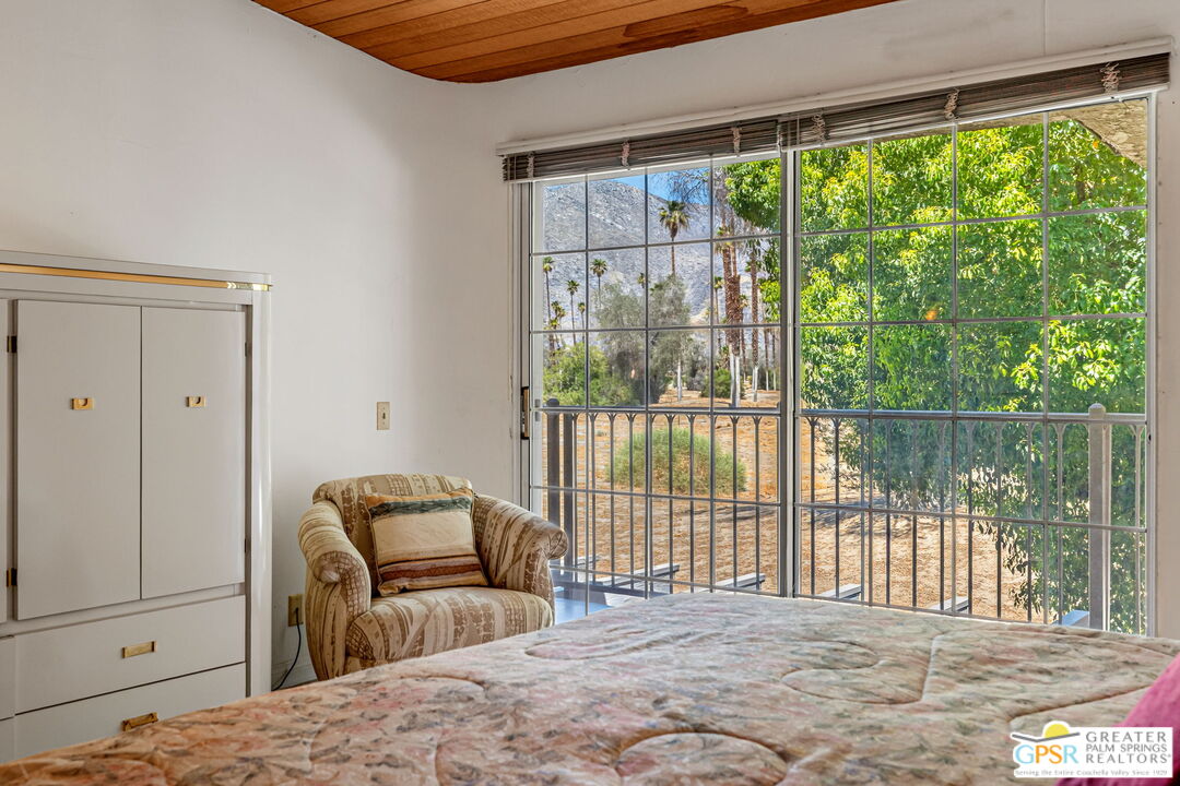 2700 E Mesquite Ave Unit: E26