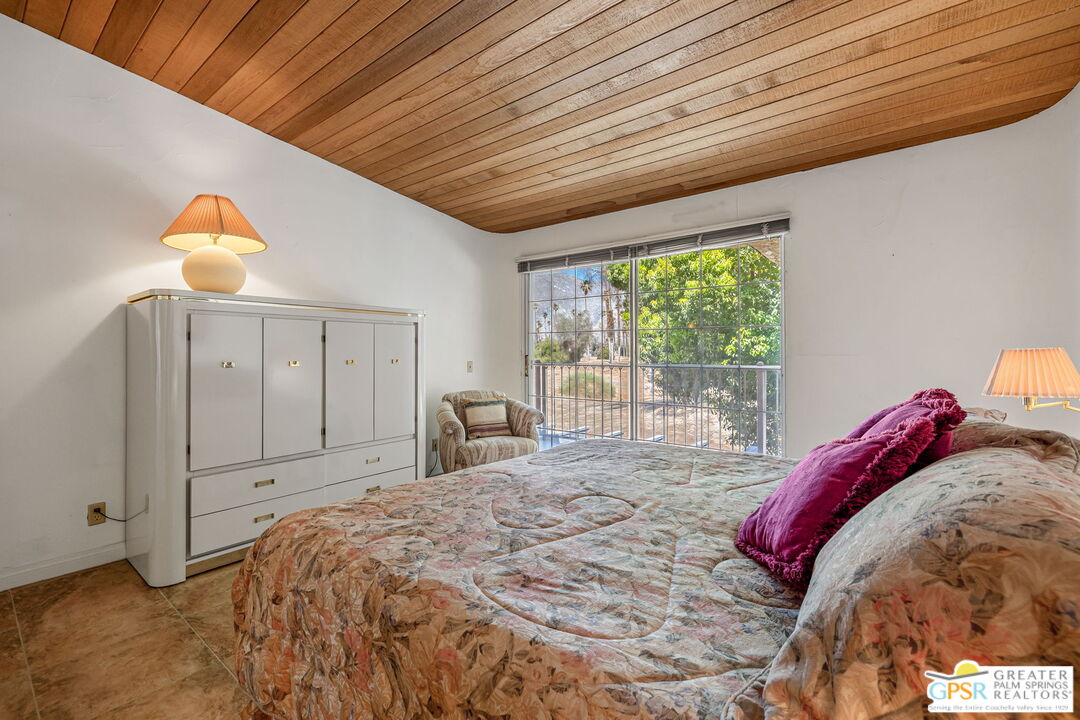 2700 E Mesquite Ave Unit: E26