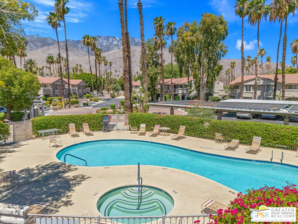 2700 E Mesquite Ave Unit: E26