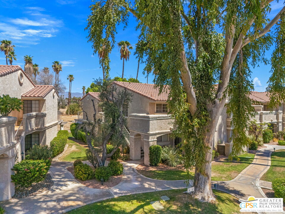 2700 E Mesquite Ave Unit: E26