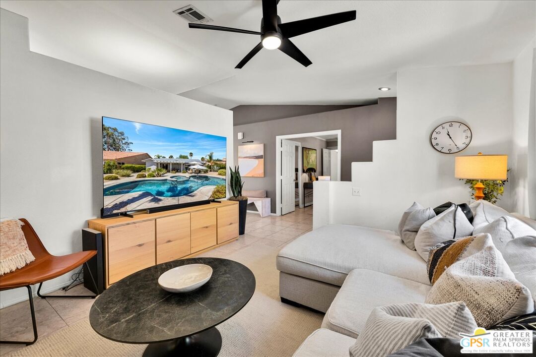 30376 Avenida Juarez