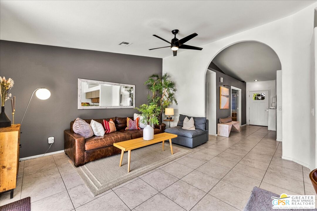 30376 Avenida Juarez