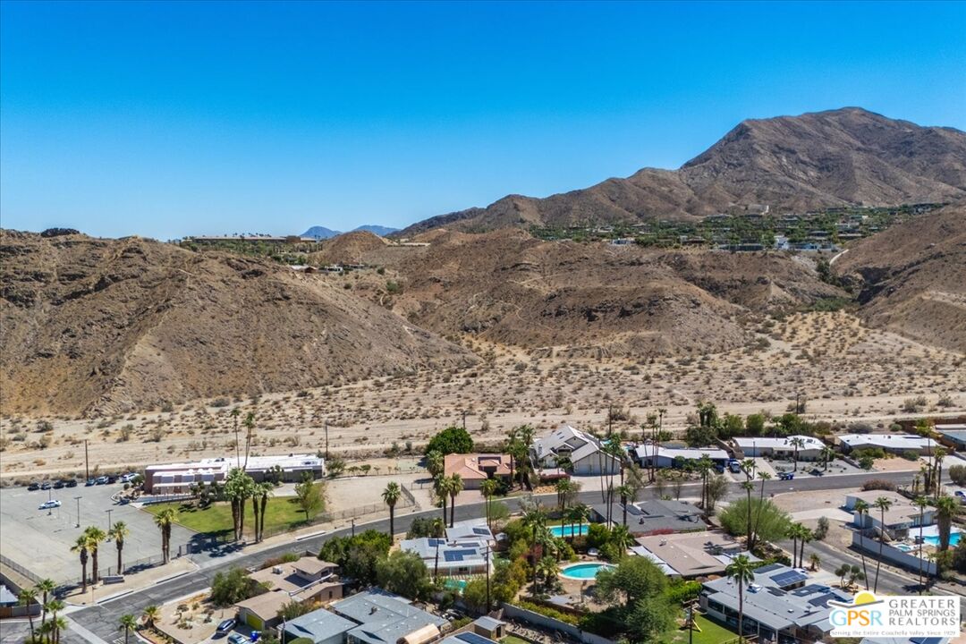 38061 Chuperosa Ln