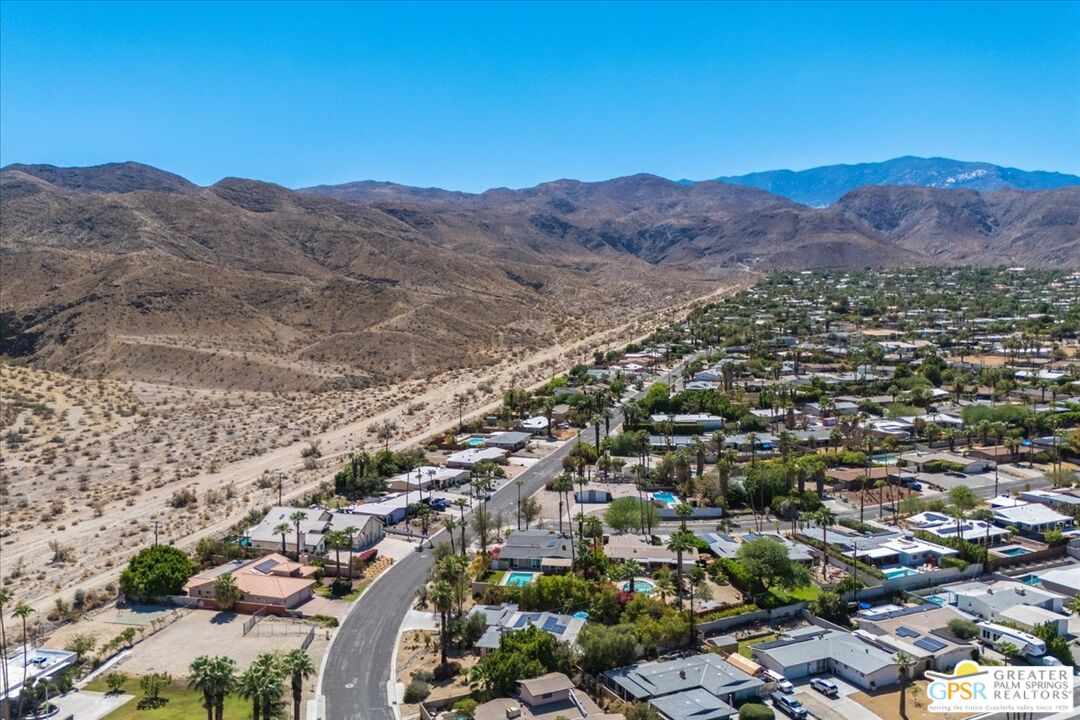 38061 Chuperosa Ln