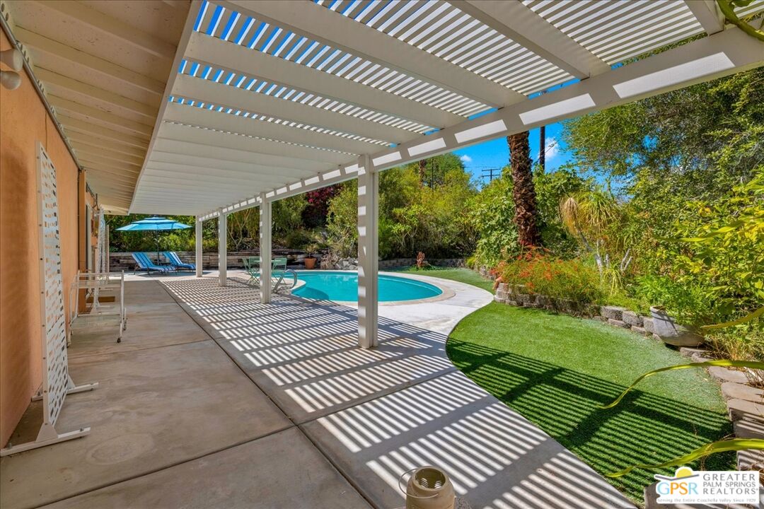 38061 Chuperosa Ln