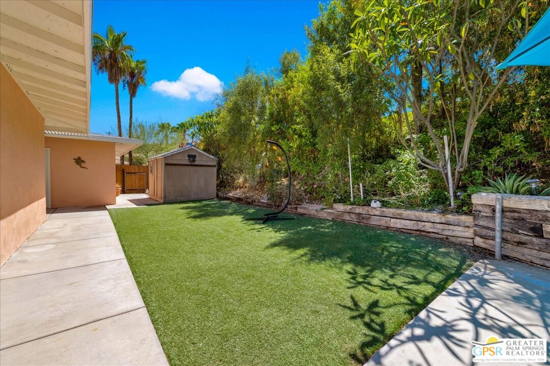 38061 Chuperosa Ln