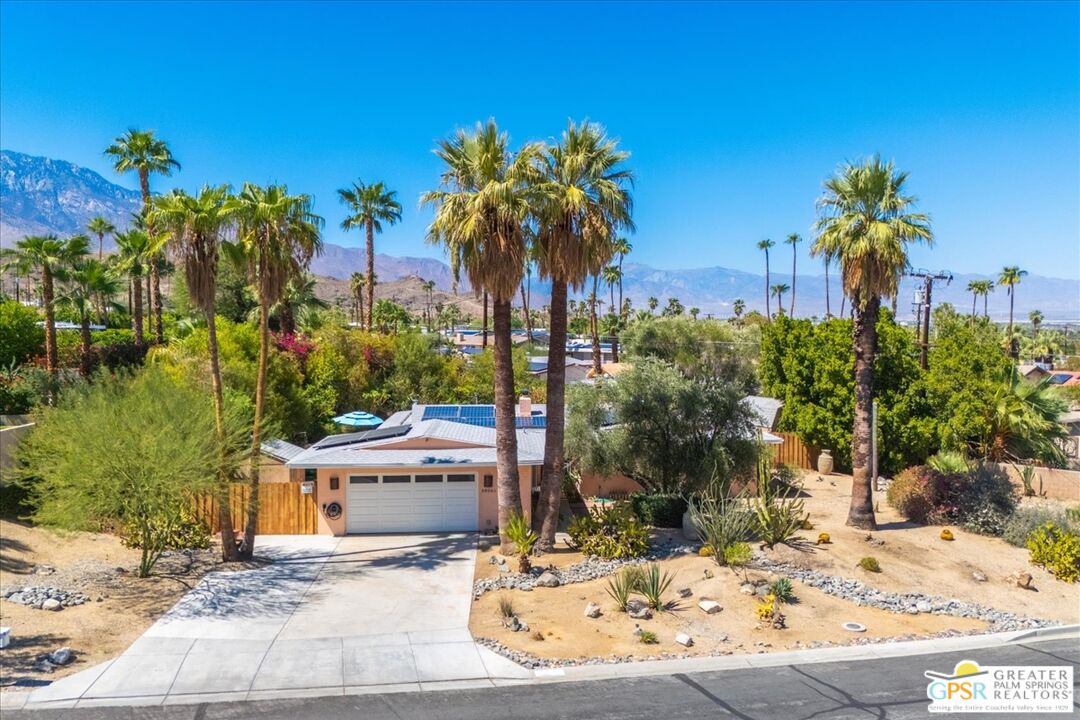 38061 Chuperosa Ln