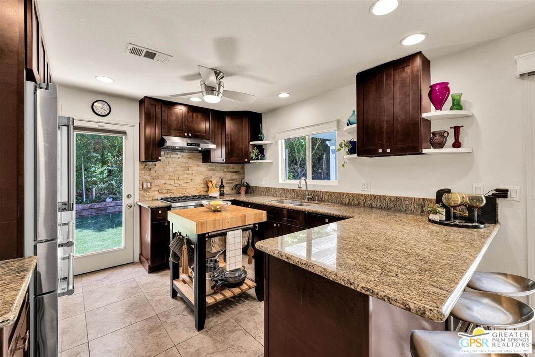 38061 Chuperosa Ln