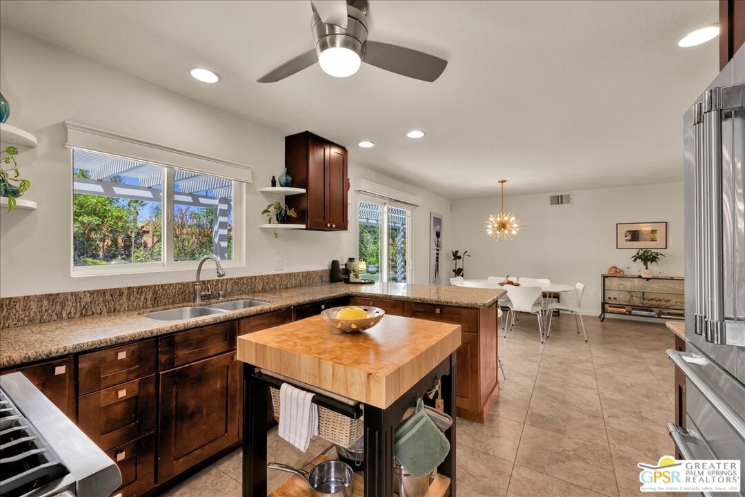 38061 Chuperosa Ln