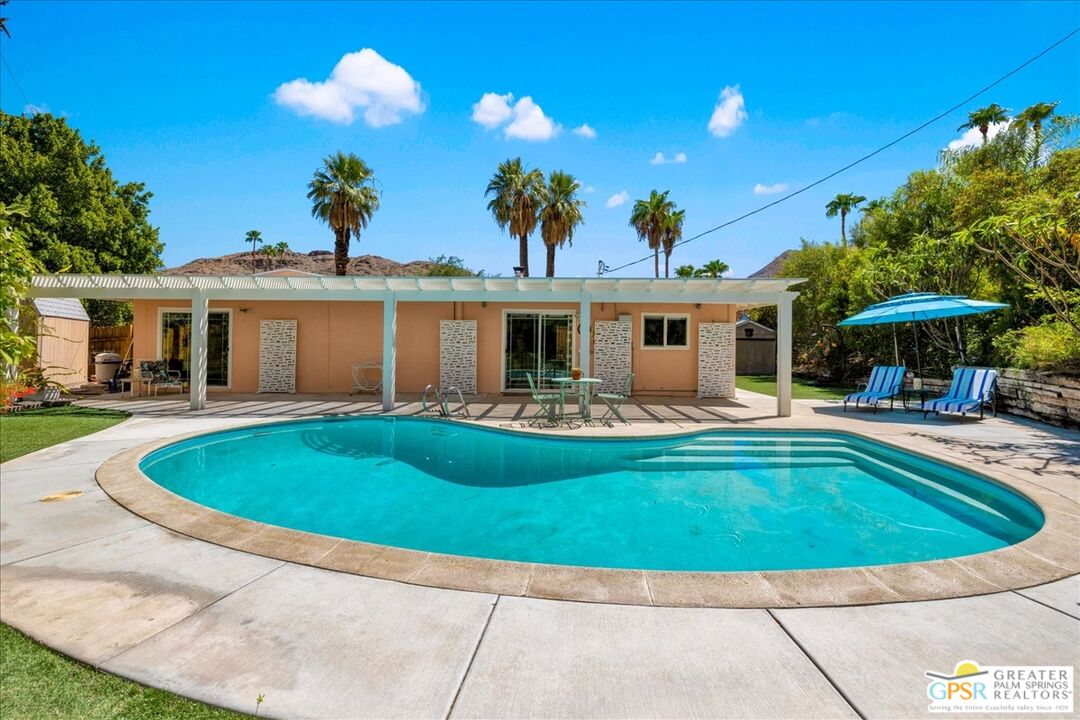38061 Chuperosa Ln