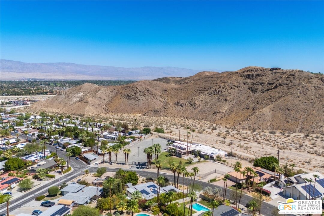 38061 Chuperosa Ln