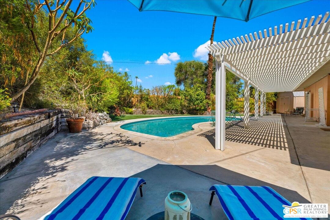 38061 Chuperosa Ln