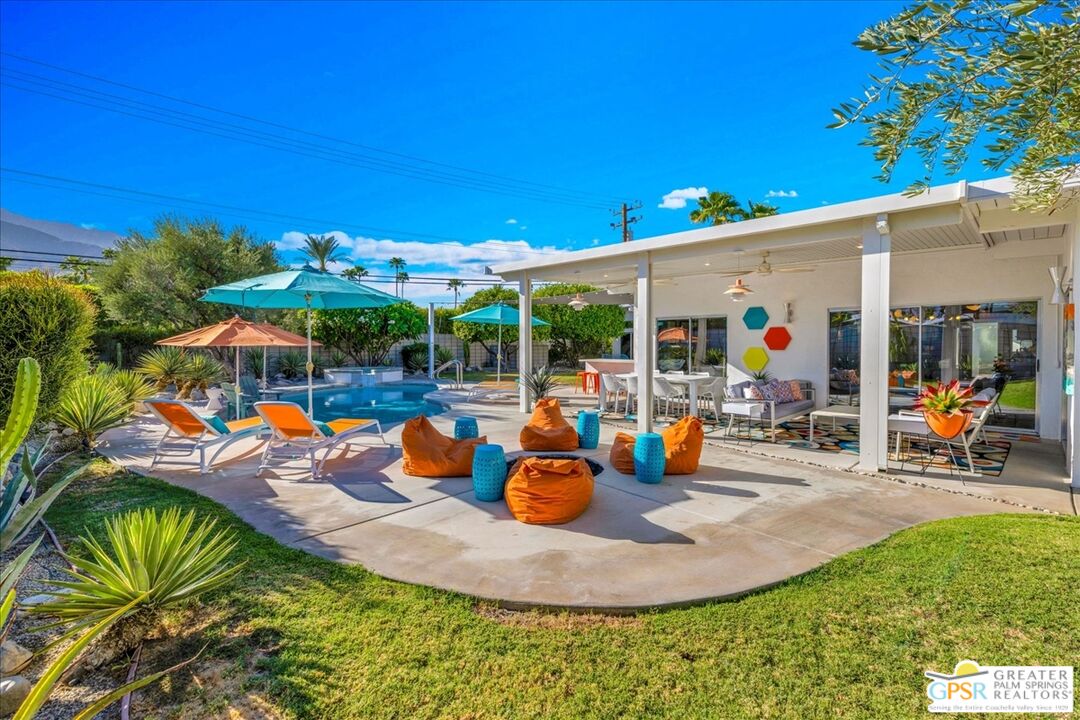 657 N Juanita Dr
