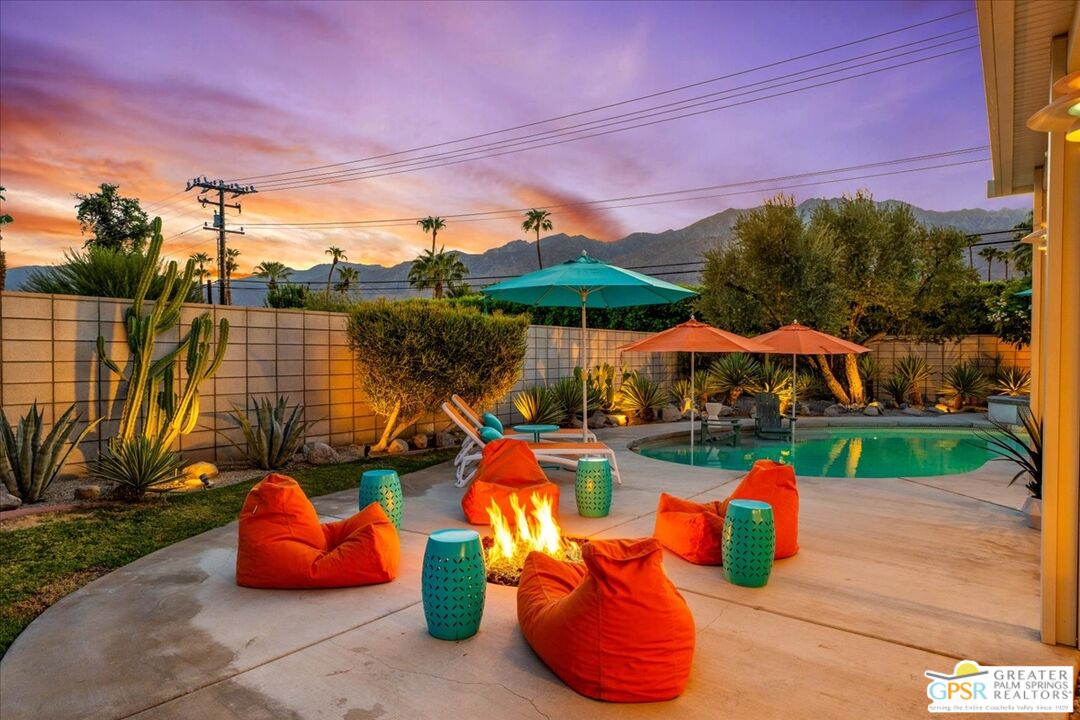 657 N Juanita Dr