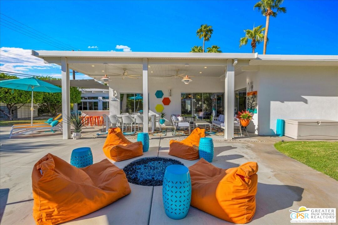 657 N Juanita Dr