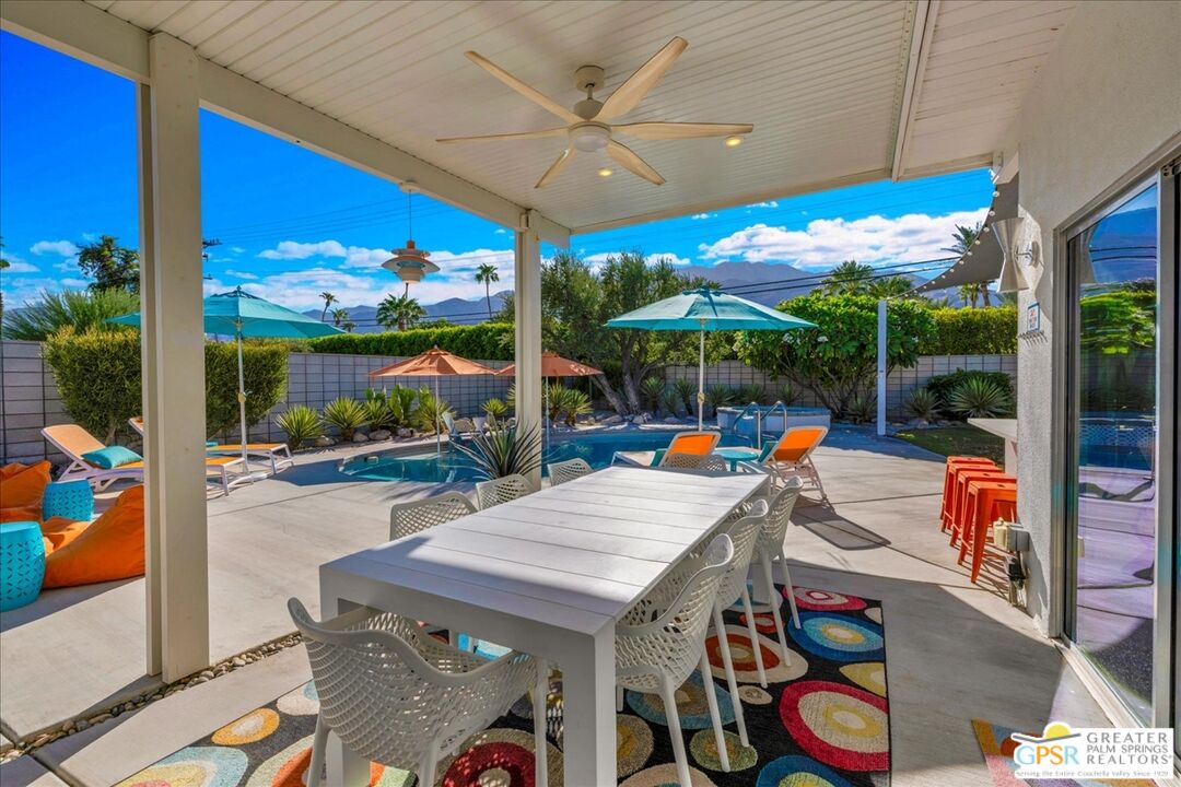 657 N Juanita Dr