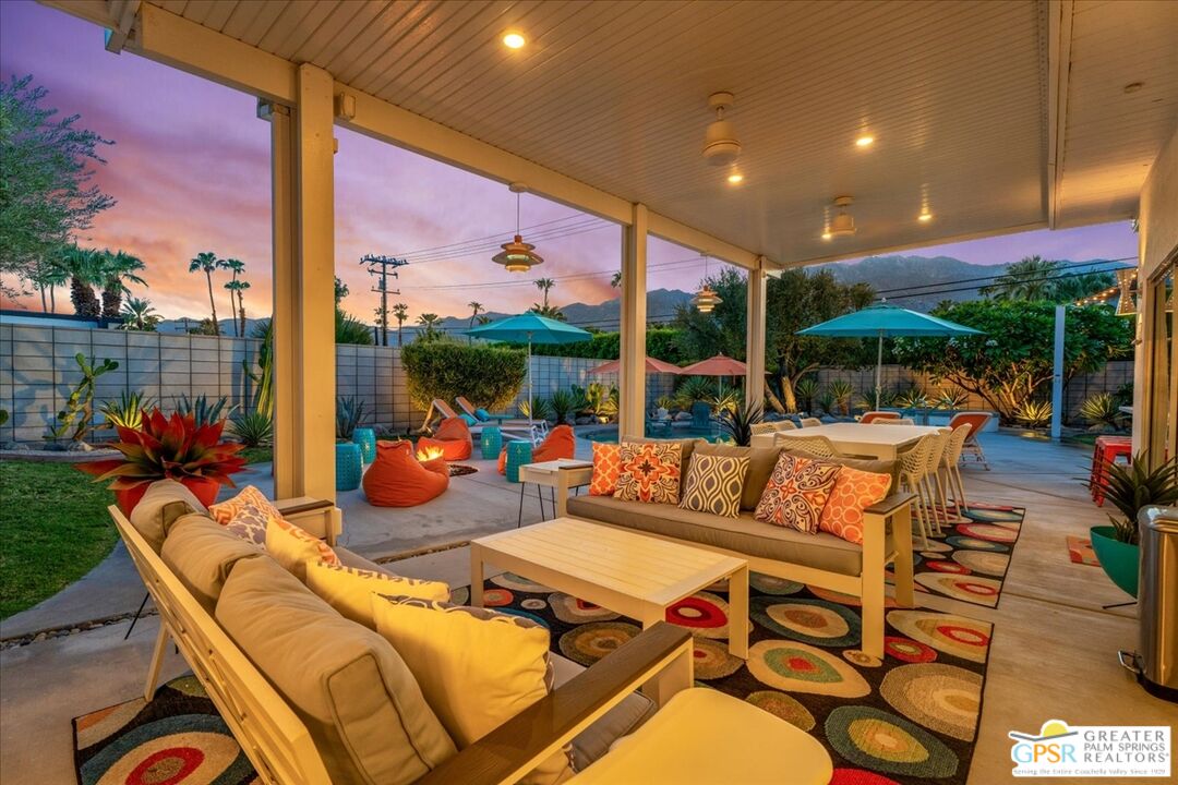 657 N Juanita Dr