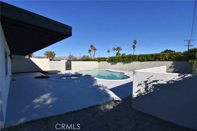 3523 E Paseo Barbara
