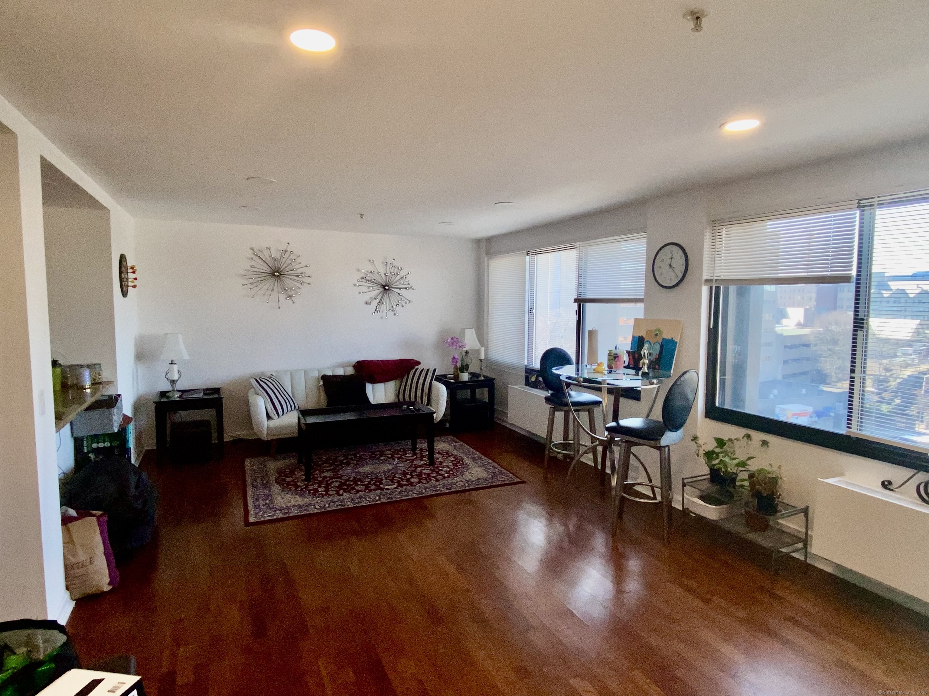 300 Broad Street 504