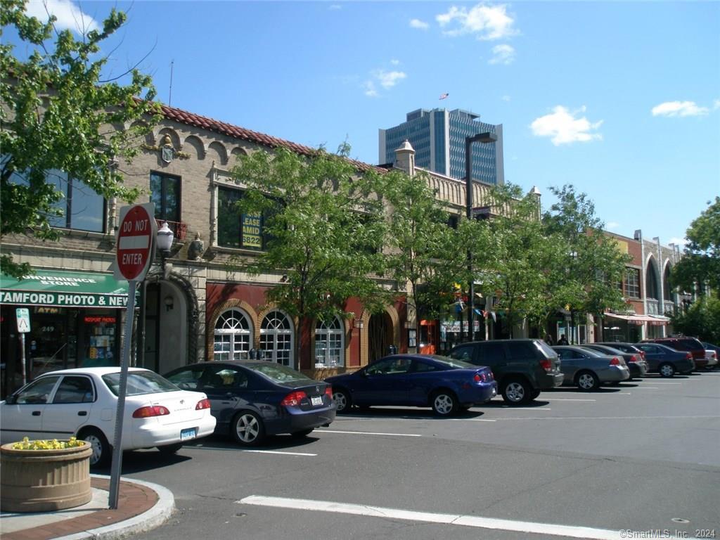 300 Broad Street 504