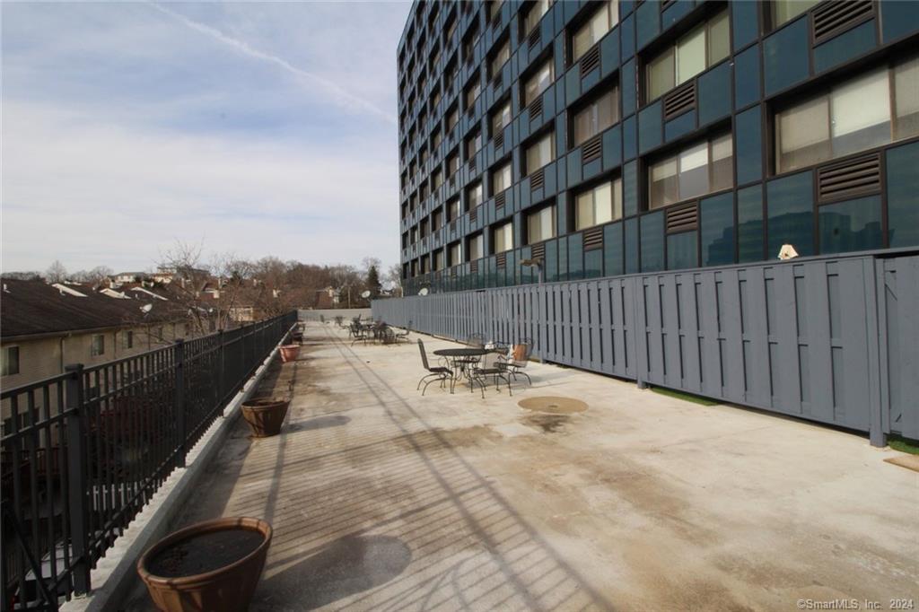 300 Broad Street 504