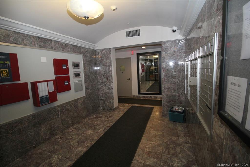 300 Broad Street 504