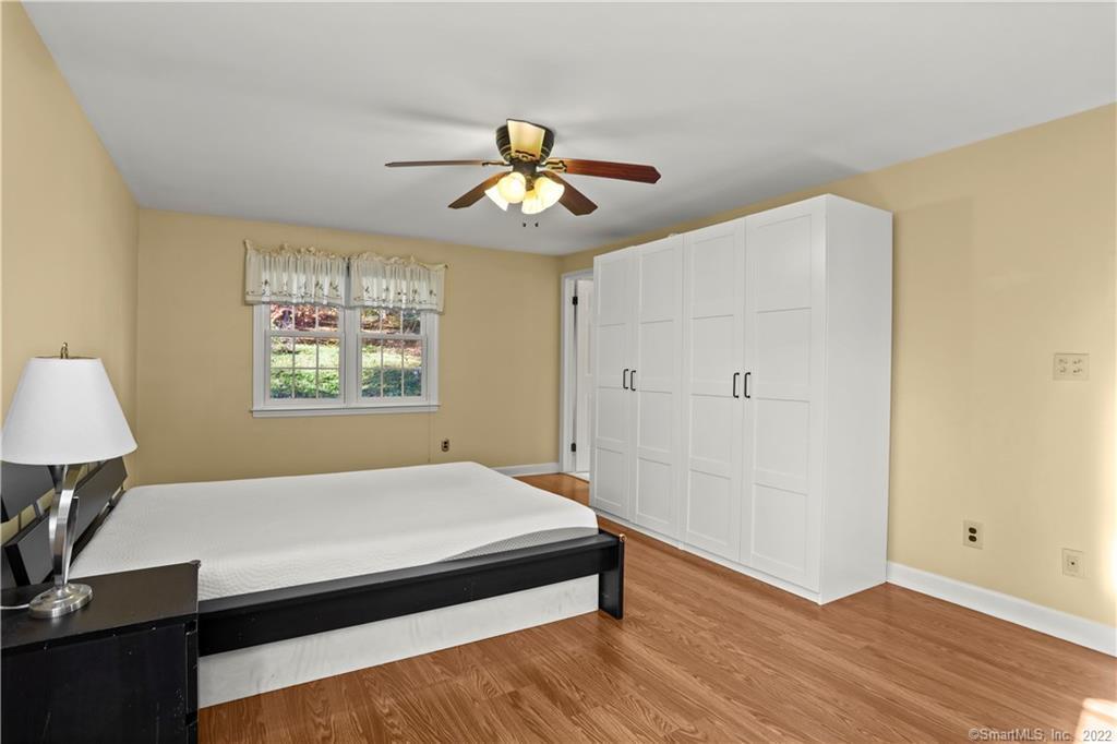 60 Greenwich Hills Drive 60