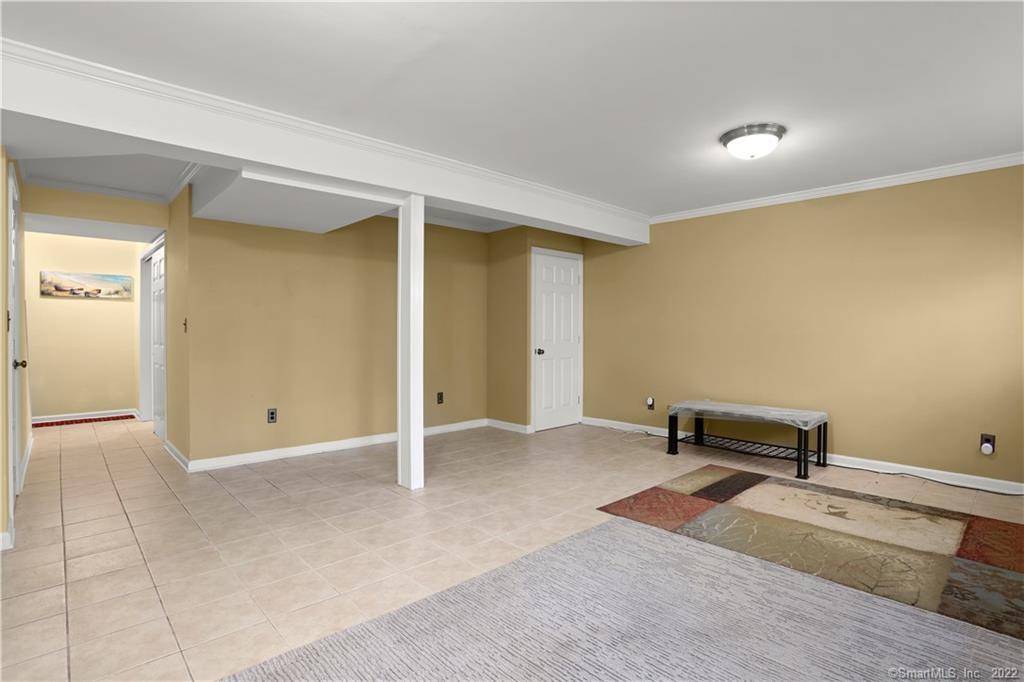 60 Greenwich Hills Drive 60