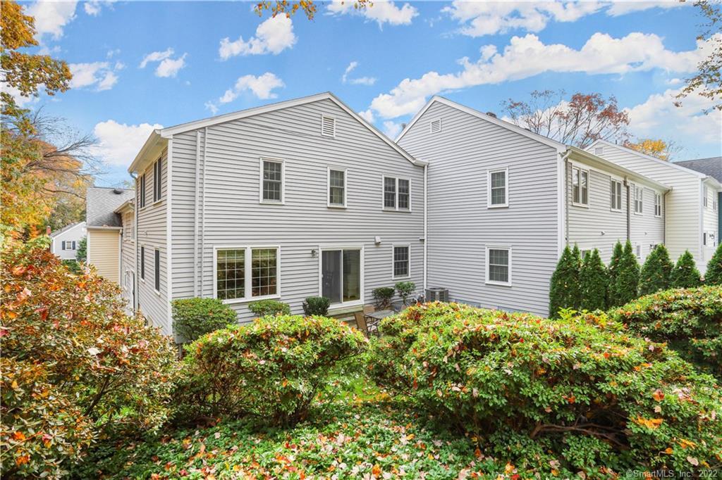 60 Greenwich Hills Drive 60