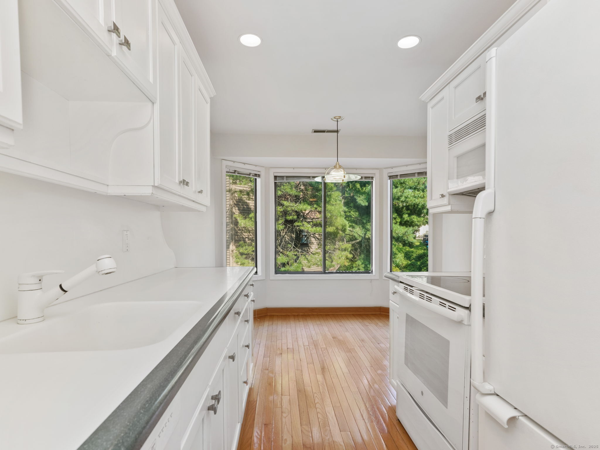 100 Willowbrook Avenue 100