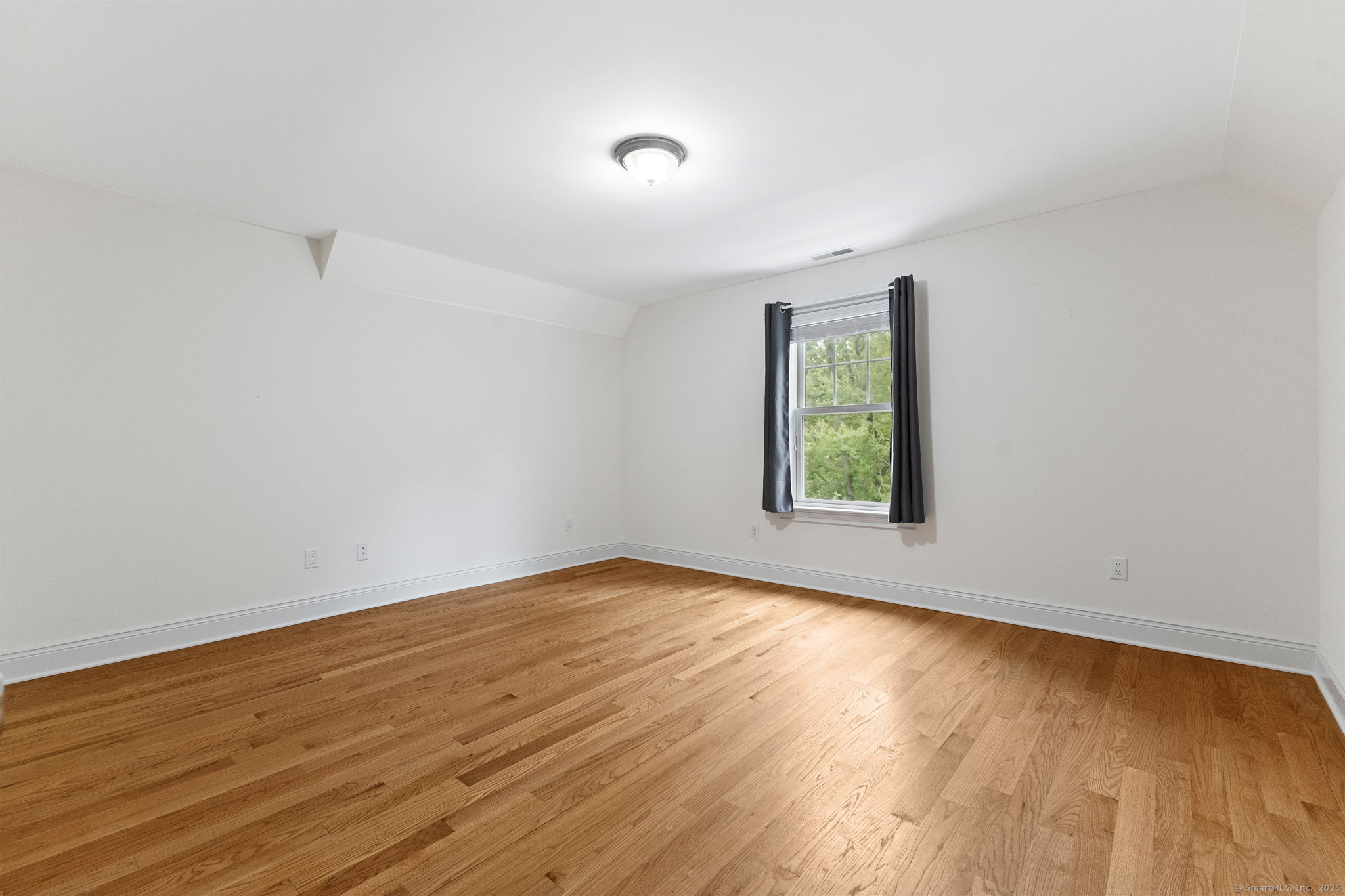 88 Maple Tree Avenue APT G