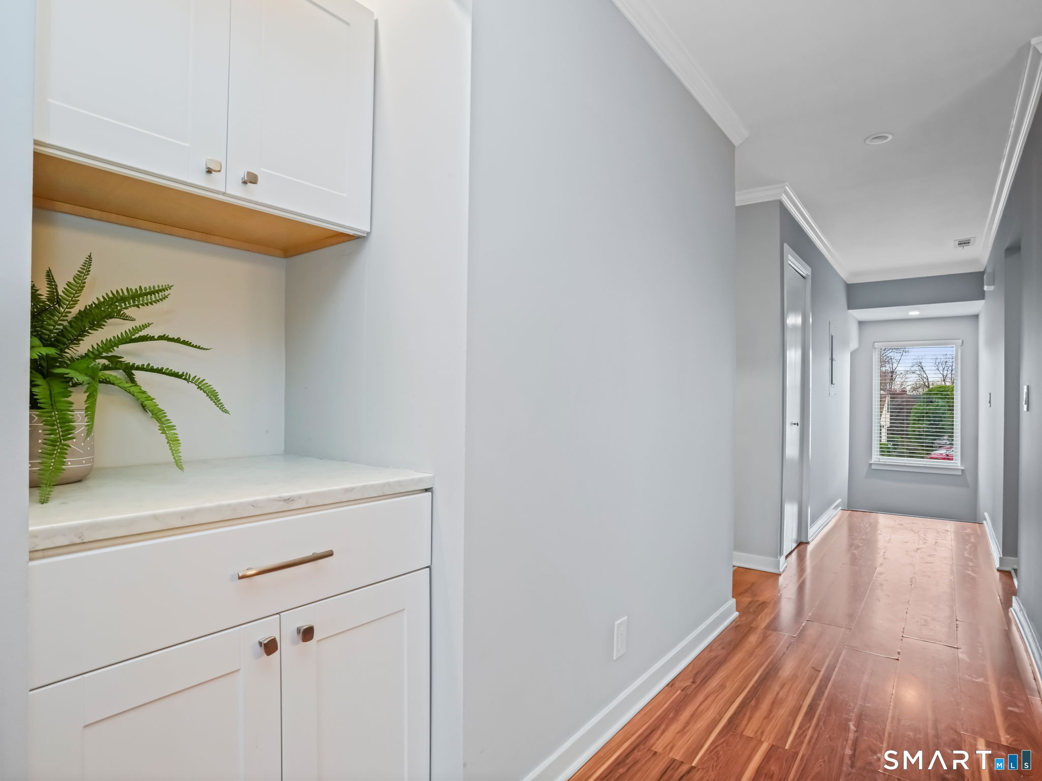 16 Bouton Street East (16) B6