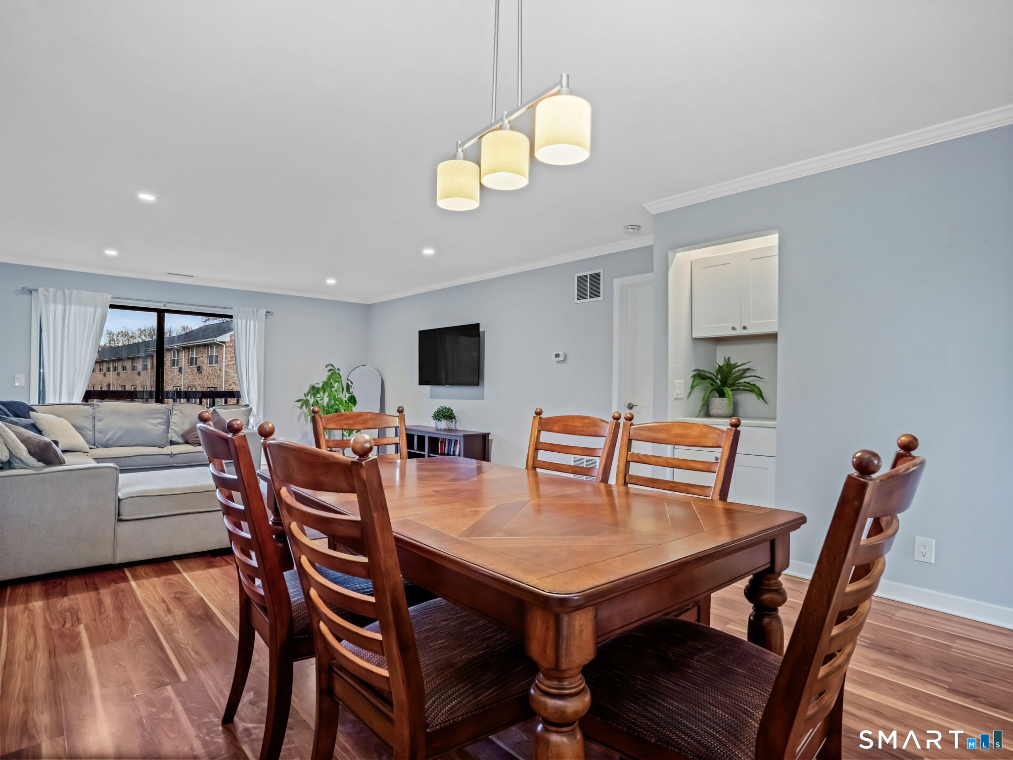 16 Bouton Street East (16) B6