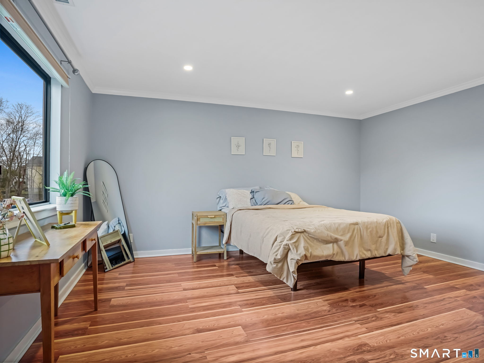 16 Bouton Street East (16) B6