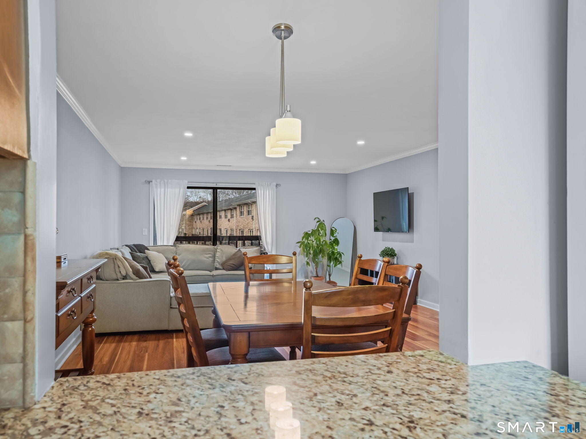 16 Bouton Street East (16) B6