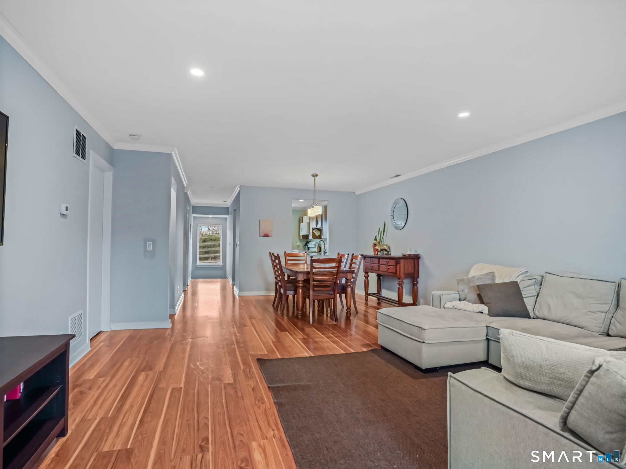 16 Bouton Street East (16) B6