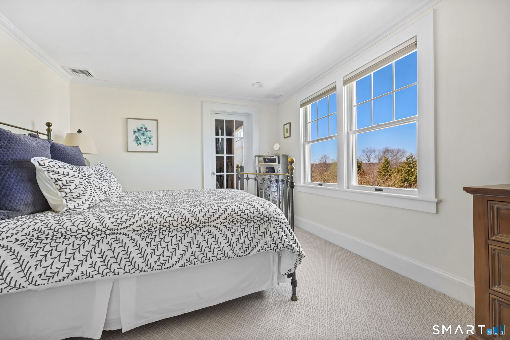 49 Buena Vista Street