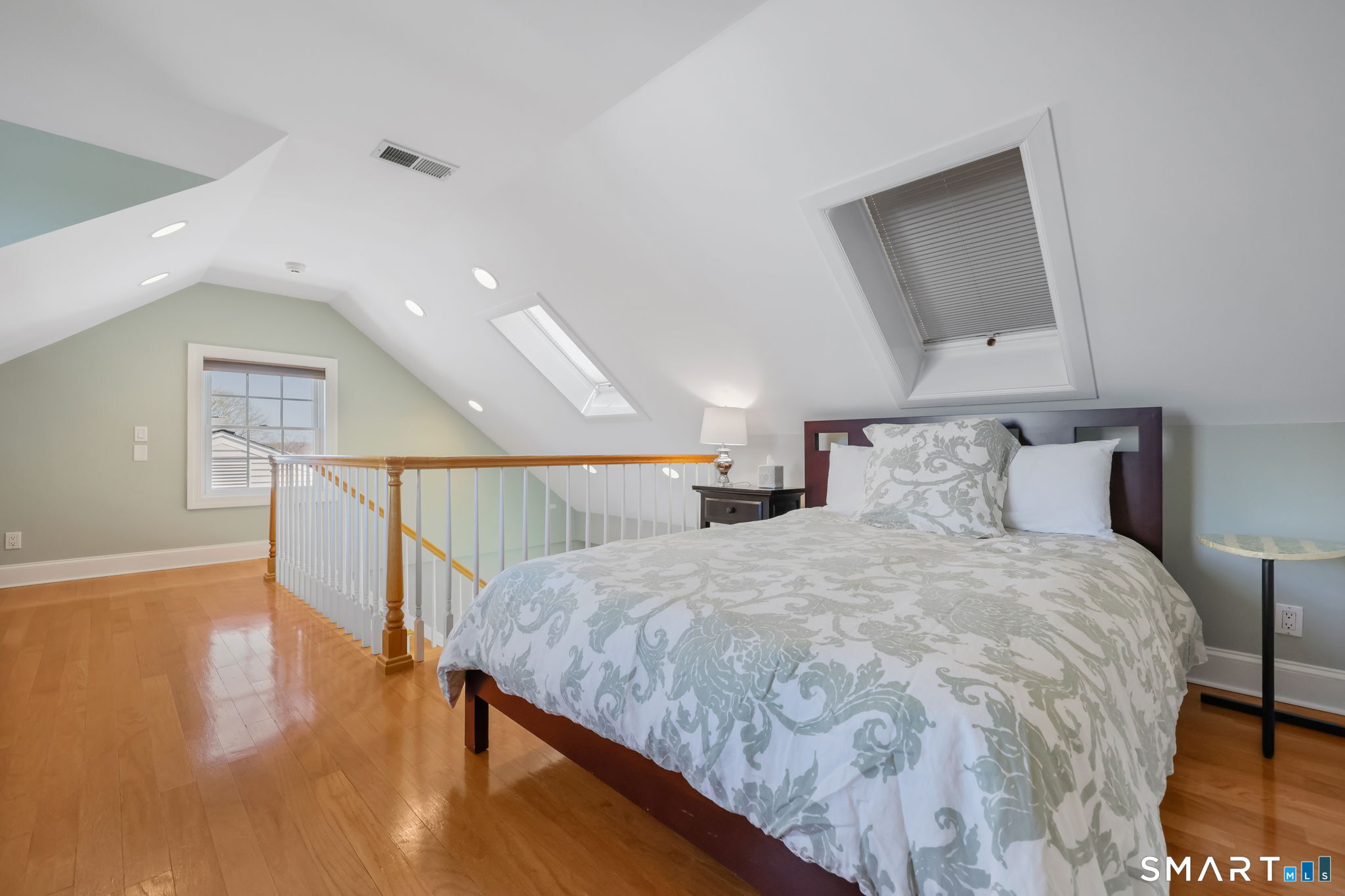 49 Buena Vista Street