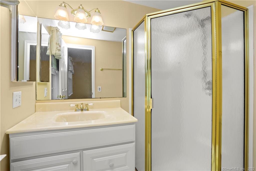 60 Greenwich Hills Drive 60