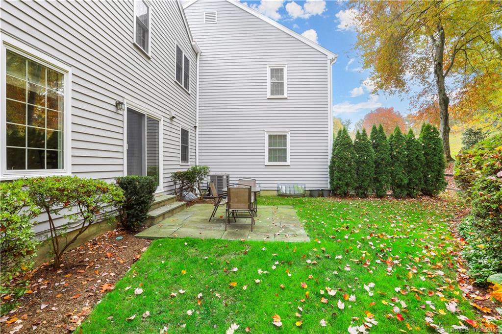 60 Greenwich Hills Drive 60