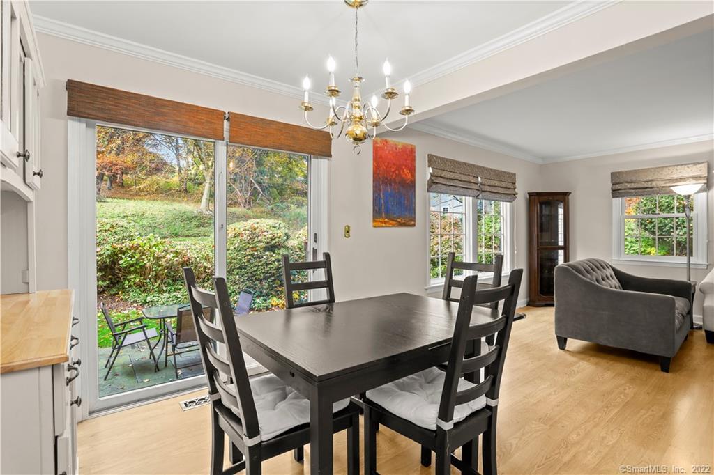 60 Greenwich Hills Drive 60