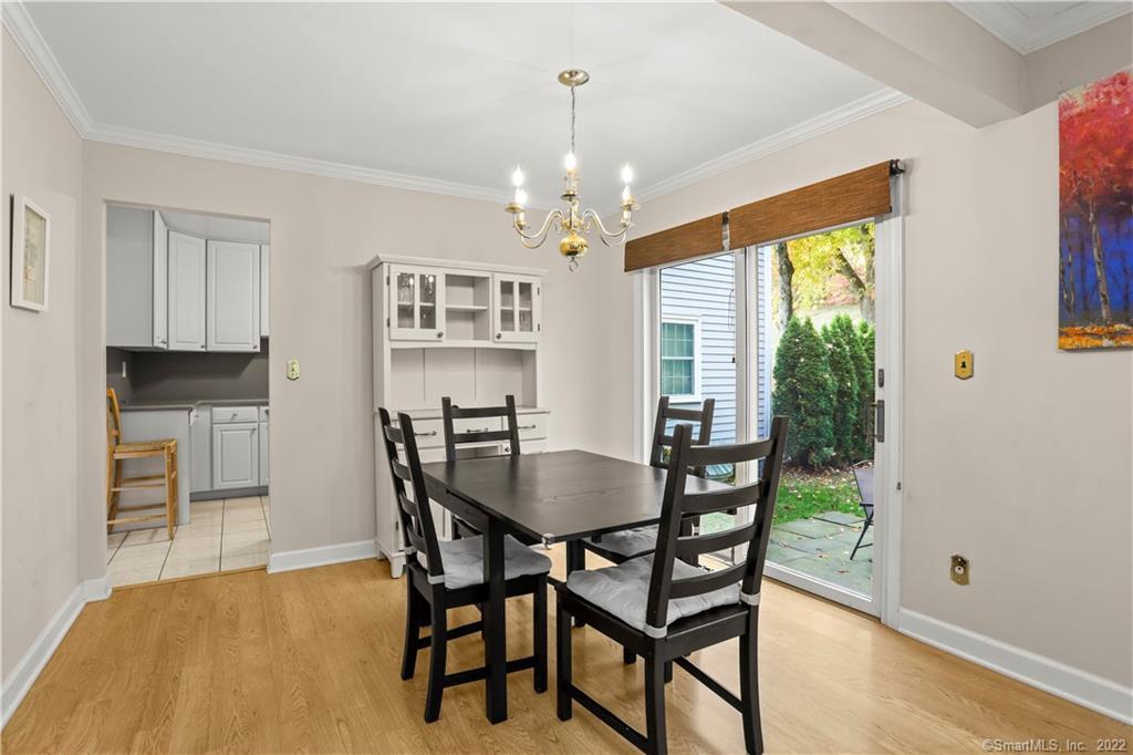 60 Greenwich Hills Drive 60