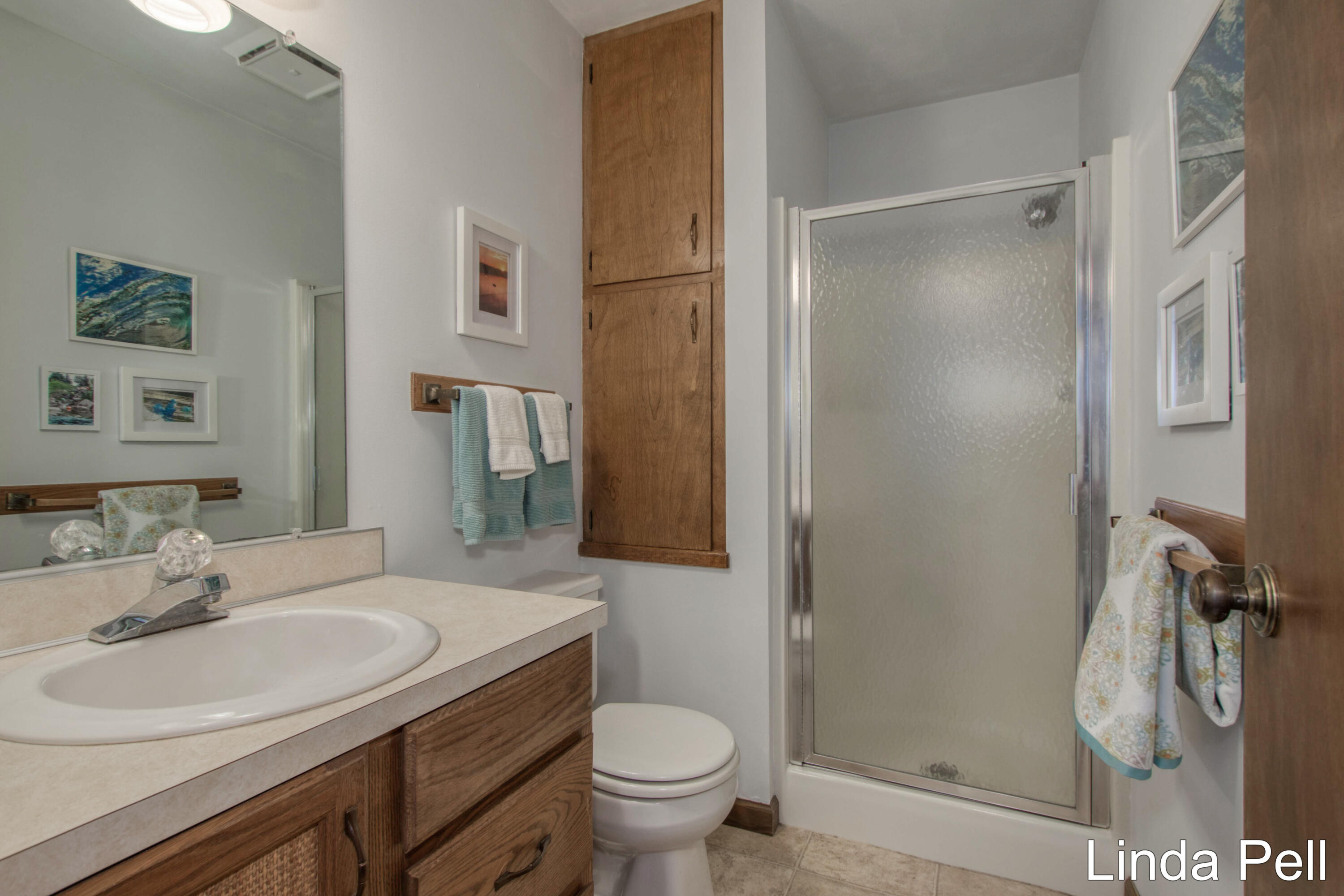 145 Laurelwood Court SW