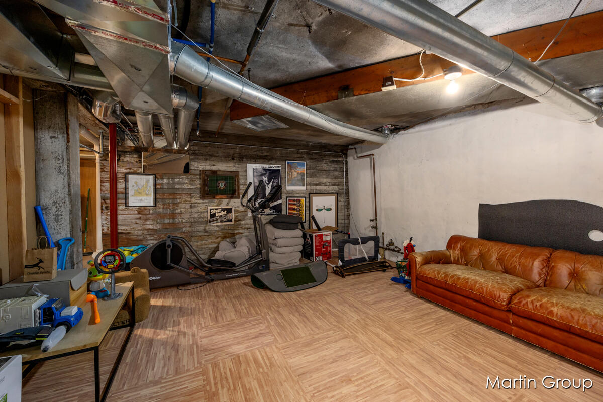 320 Benjamin Avenue SE