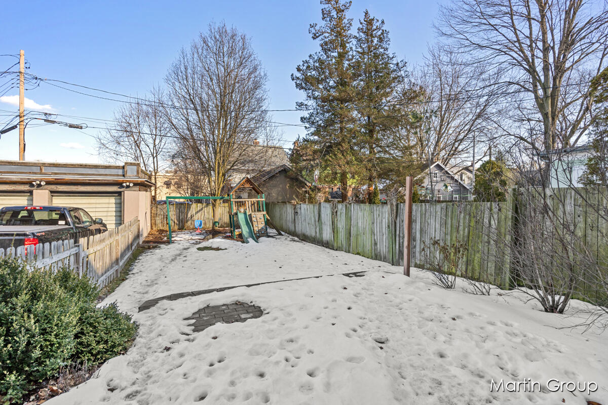 320 Benjamin Avenue SE