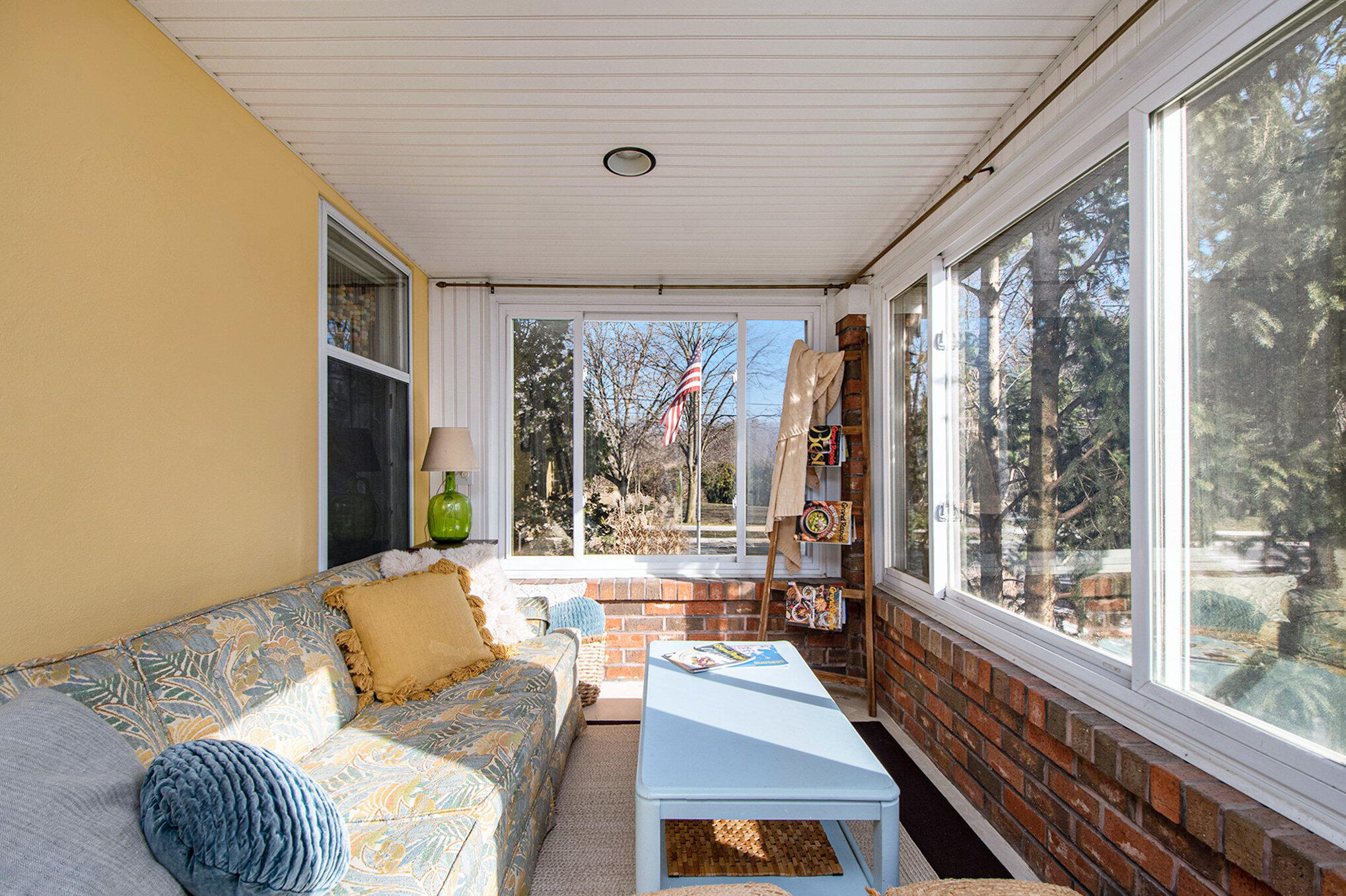 303 Woodmere Avenue SE