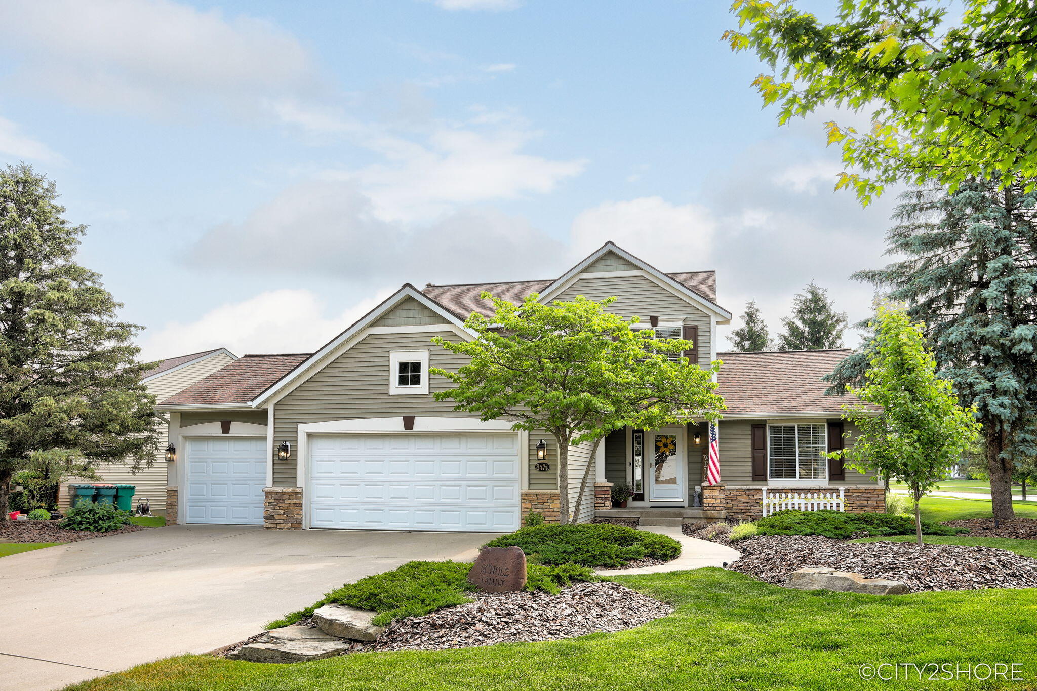 8474 Twin Lakes Drive